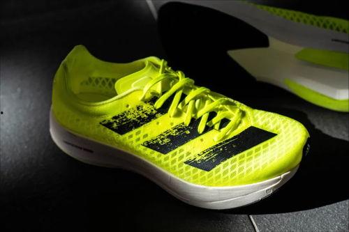 李宁跑鞋爆料事件视频,揭秘品牌背后的真相 第1张 李宁跑鞋爆料事件视频,揭秘品牌背后的真相 第1张